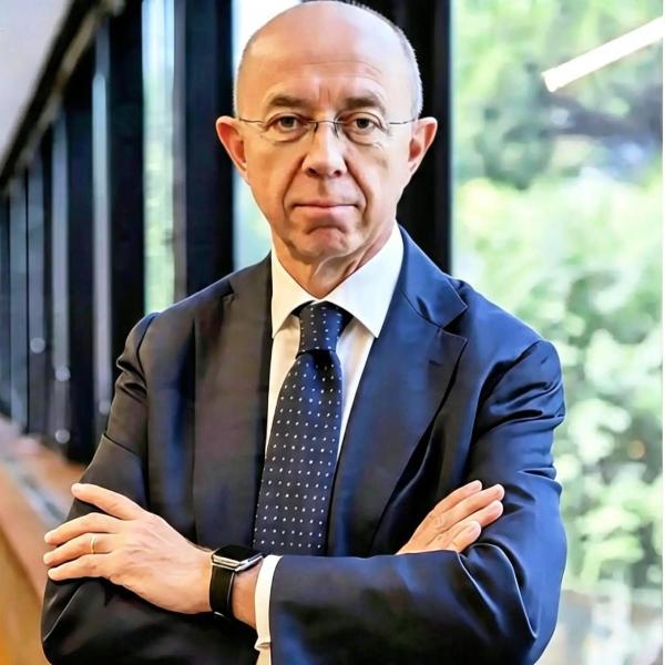 Foto Crescentino CORRETTO